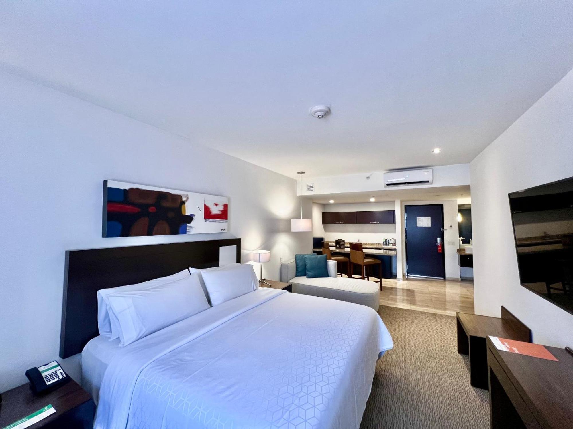 Holiday Inn Guadalajara Patria-Universidad By Ihg ซาโปปัน ภายนอก รูปภาพ